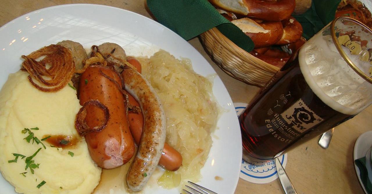 Мюнхен, блюда на празднике Октоберфест