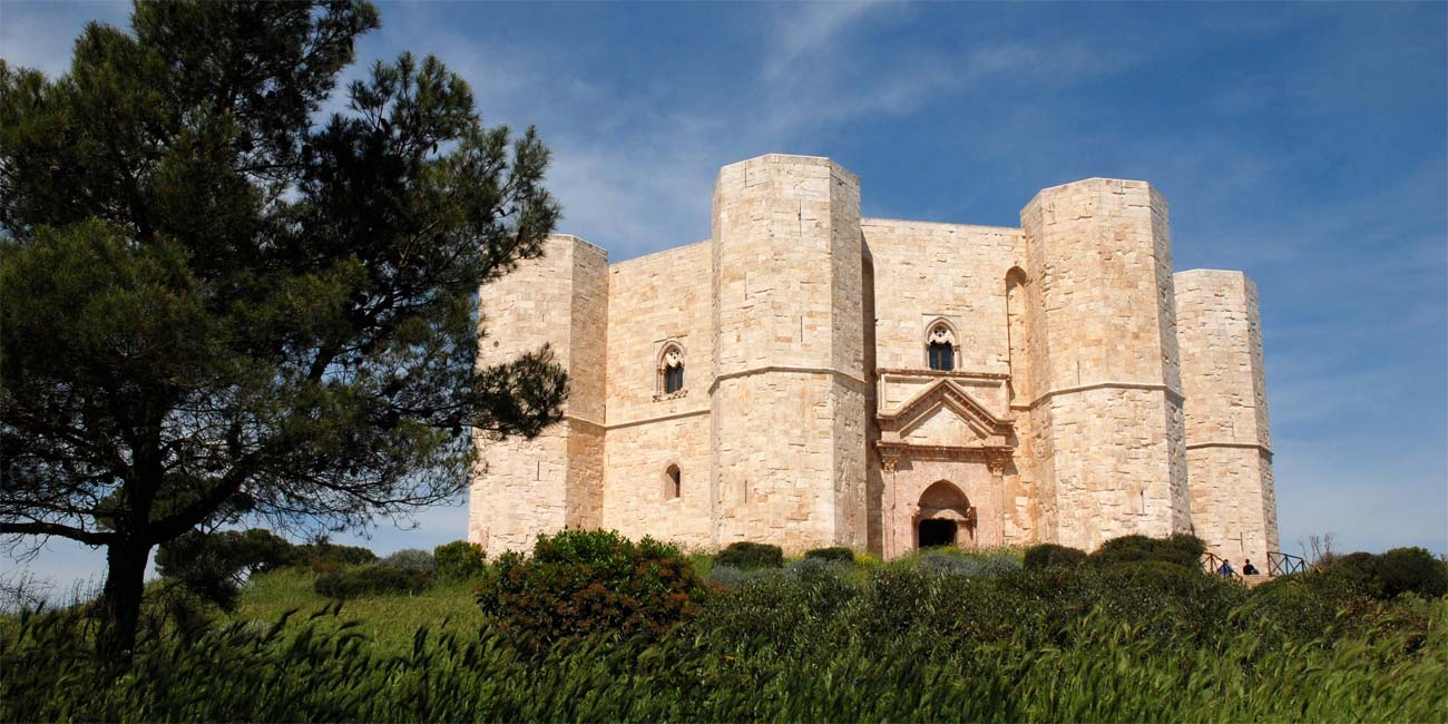 Замок Кастель-дель-Монте, Италия